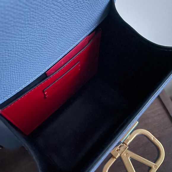 VALENTINO GARAVANI Small VSling Shoulder Bag - Picture 6 of 10